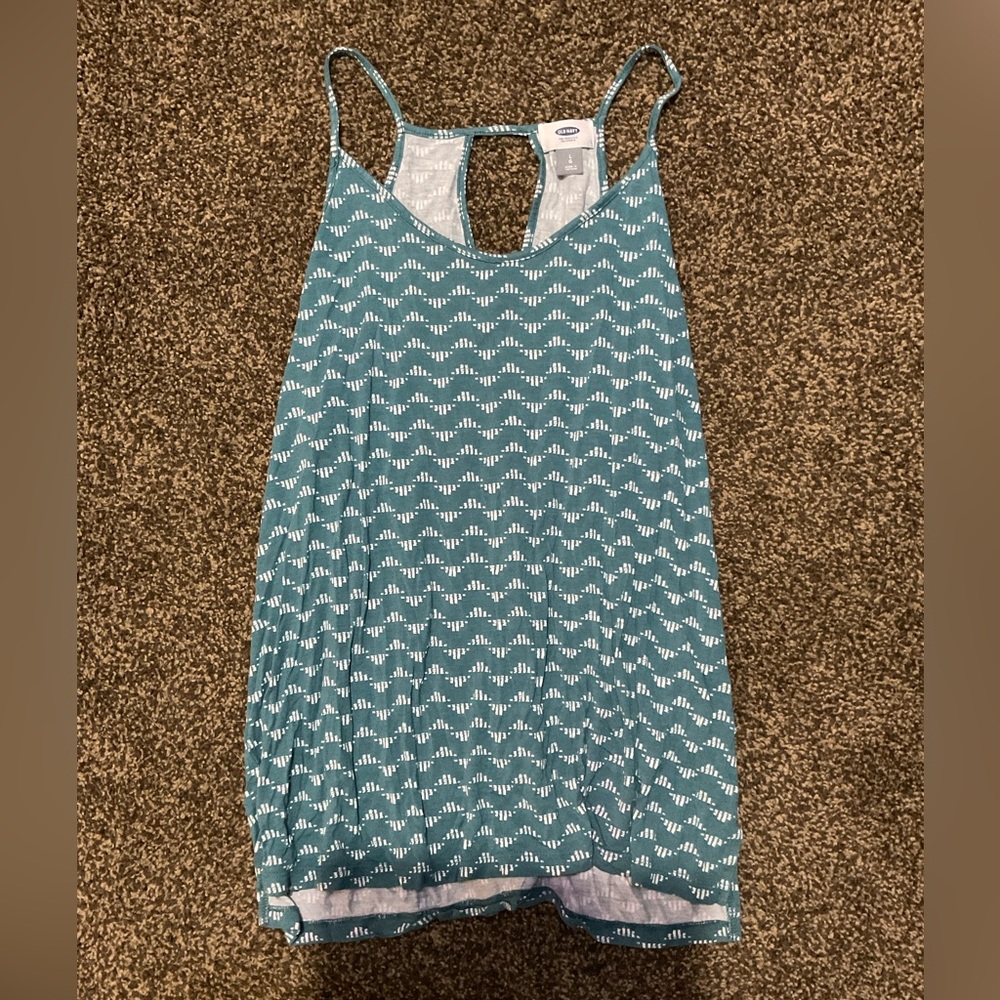OLD NAVY FLOWY PATTERNED TOP